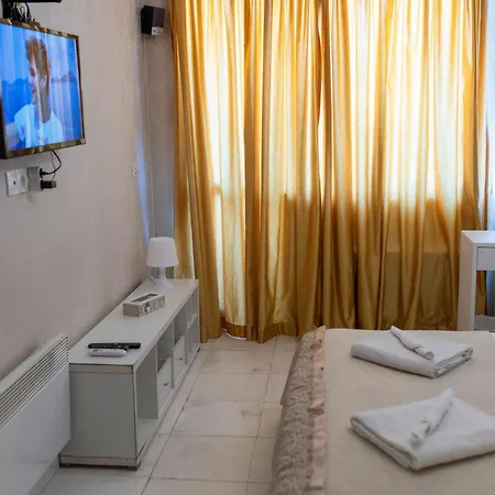 Частна квартира Megy's 3rd *