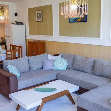 Δωμάτια σε οικογενειακή κατοικία Megy's 3rd Σόφια